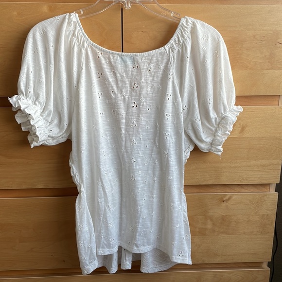 Francesca’s Vneck rouched blouse - Picture 6 of 9